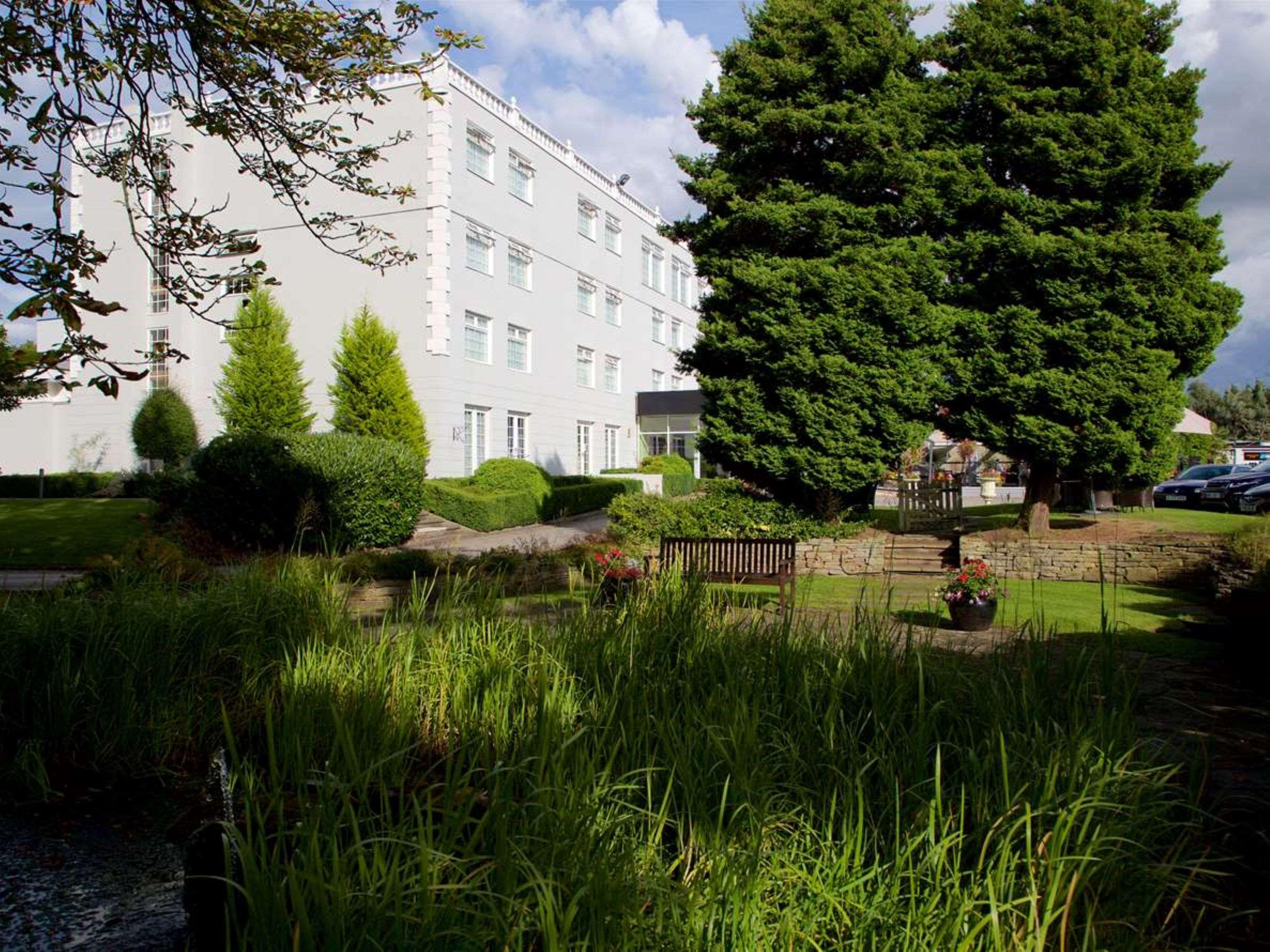 Manchester Airport Stanley Hotel, BW Signature Collection Handforth Exterior photo