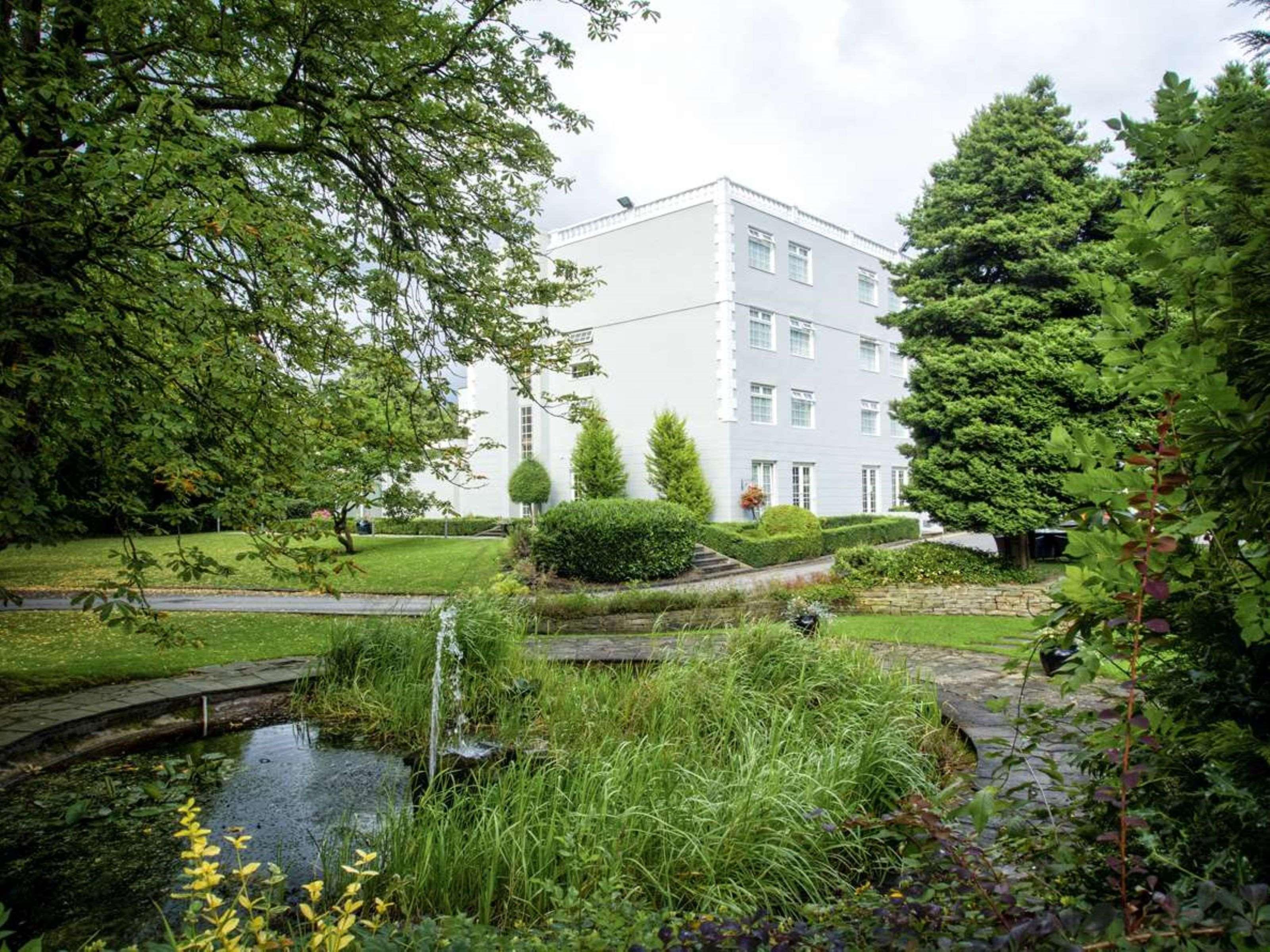 Manchester Airport Stanley Hotel, BW Signature Collection Handforth Exterior photo